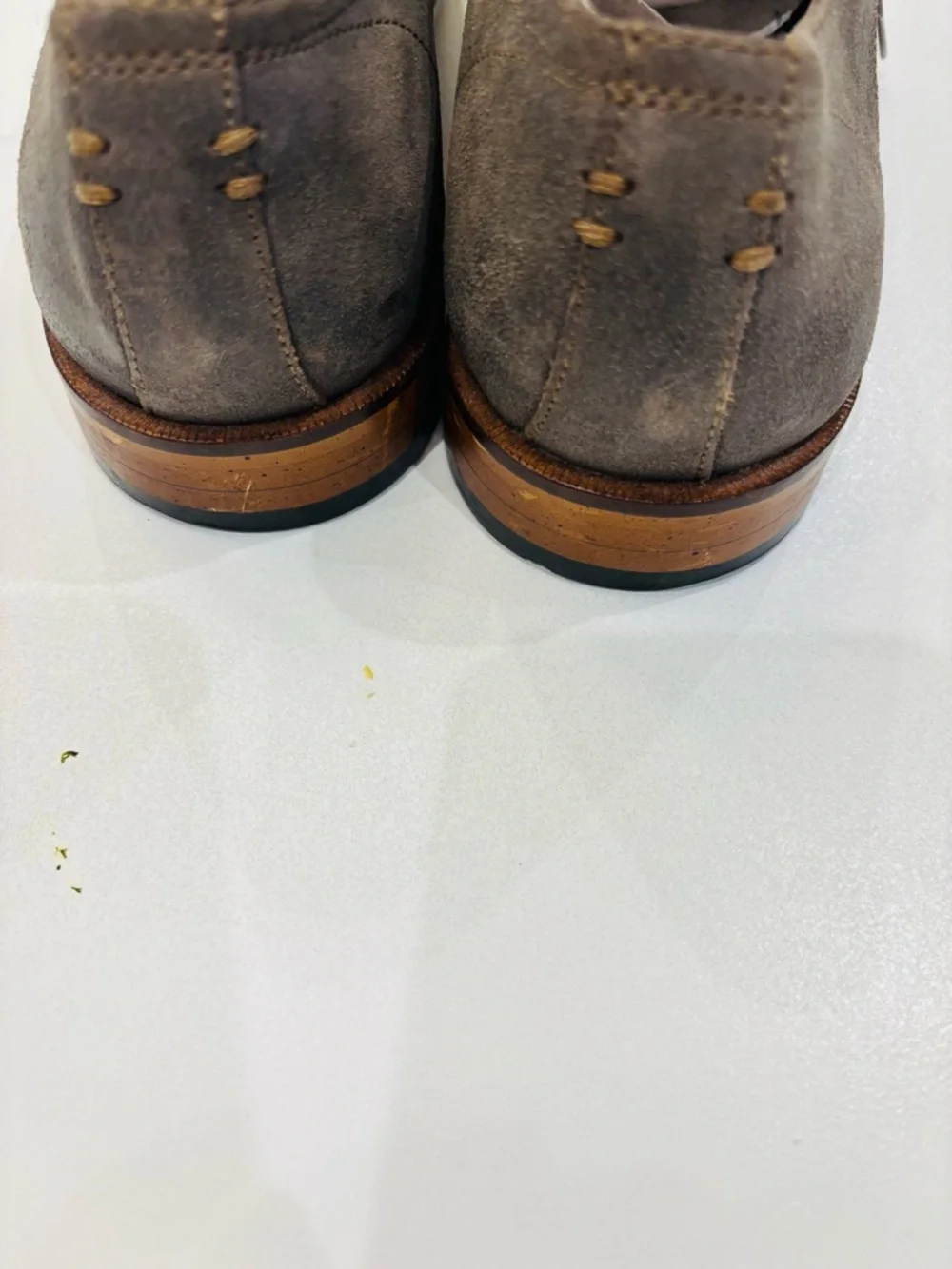 Banana Republic Men's Suede Derby Shoes in Gray size 10.5